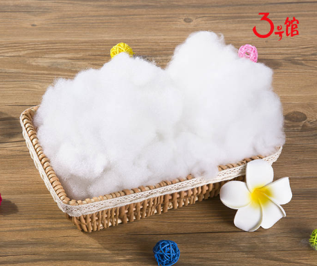 什么是cotton<a href=http://m.huohuaweb.com/ target='_blank'>面料</a>？cotton面料有什么特點(diǎn)？